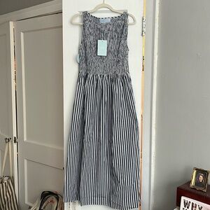 NWT Hill House The Cosima Nap Dress in Navy Stripe. Size Medium